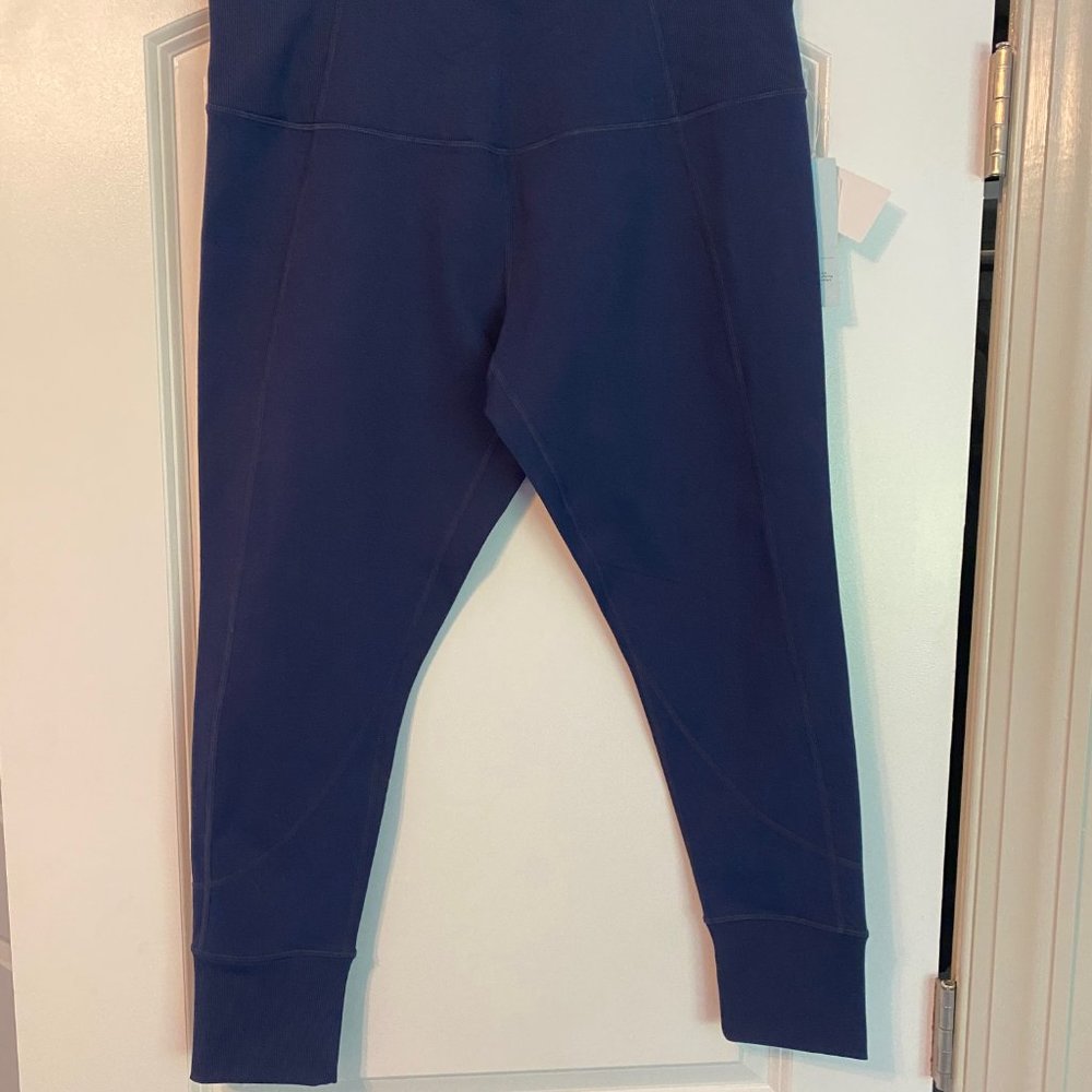 Zella High Waist Midi leggings in Navy XL - Picture 2 of 5